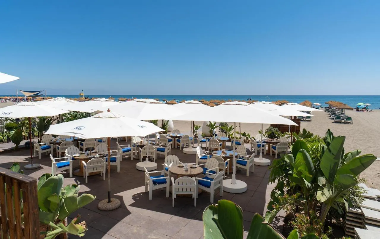 Hotel Ms Tropicana توريمولينوس
