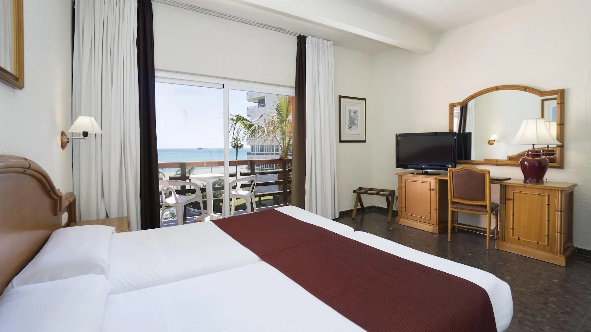 Hotel Ms Tropicana توريمولينوس إسبانيا